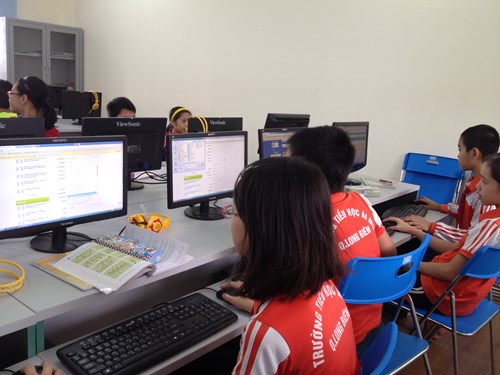 Học sinh nhà trường tham gia Cuộc thi Violympic Toán trên mạng năm học 2015 – 2016
